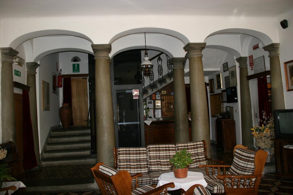 Tre Fiumi Hotel Ronta Bagian luar foto